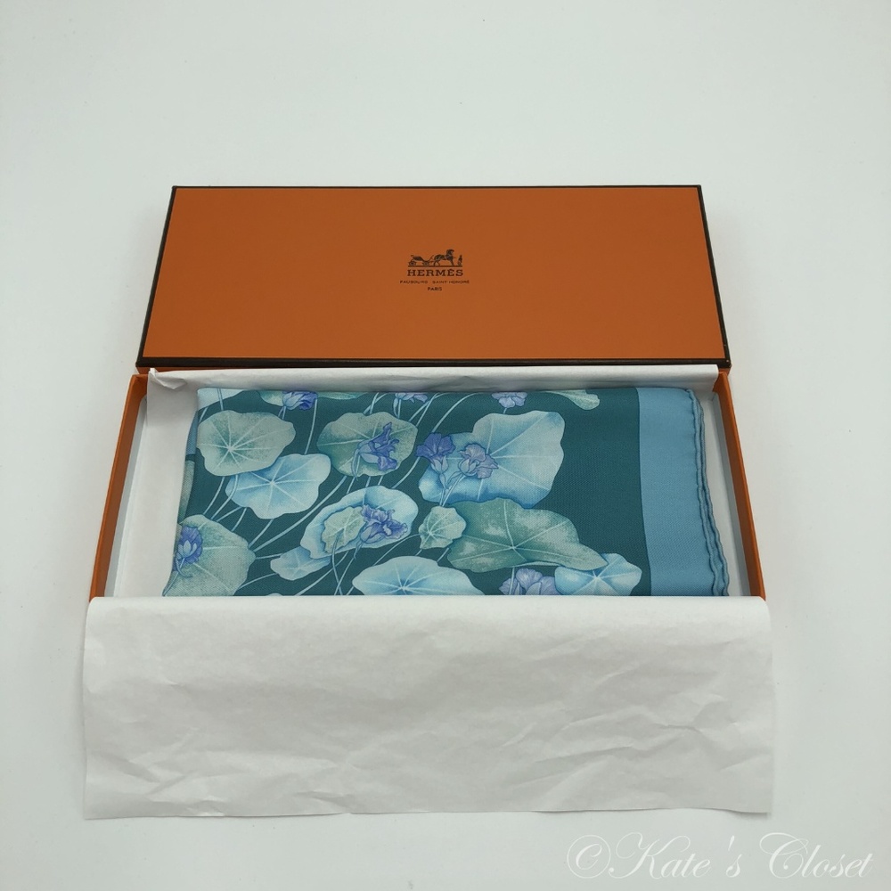 SOLD!! HERMES Turquoise Clair Gavroche Twill Scarf/Wrap